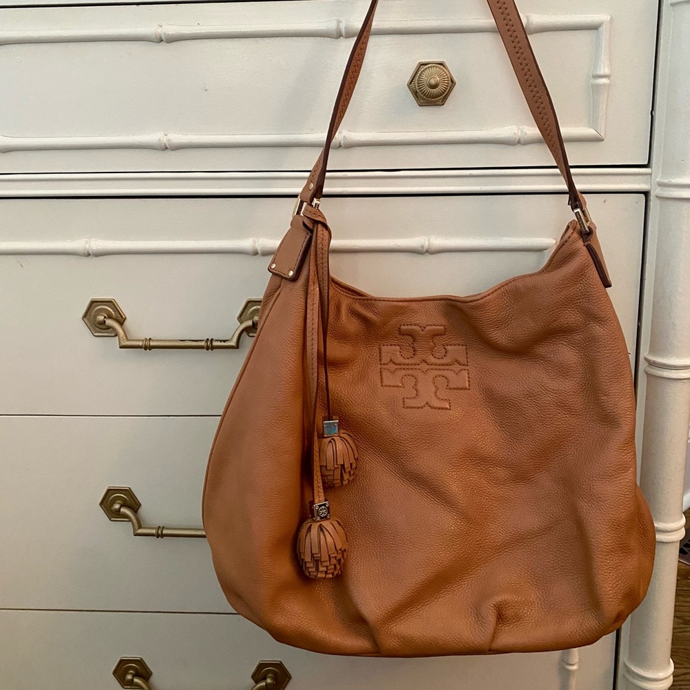 Tory Burch Thea Pebbled Camel Tan Leather Handbag Hobo bag w dust bag !